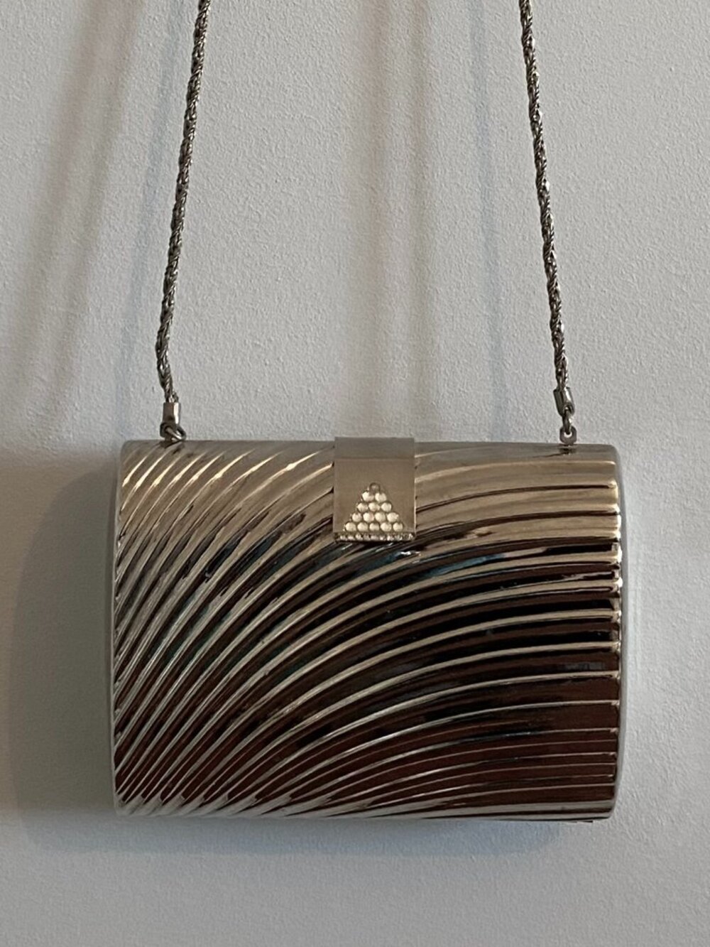 Vintage Silver Tone Grooved Metal Hardshell Evening Bag Rhinestones 50s 80s Glam